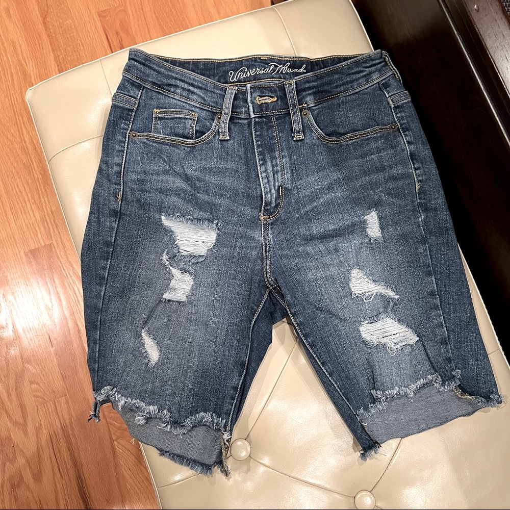 Universal Thread Distressed Shorts